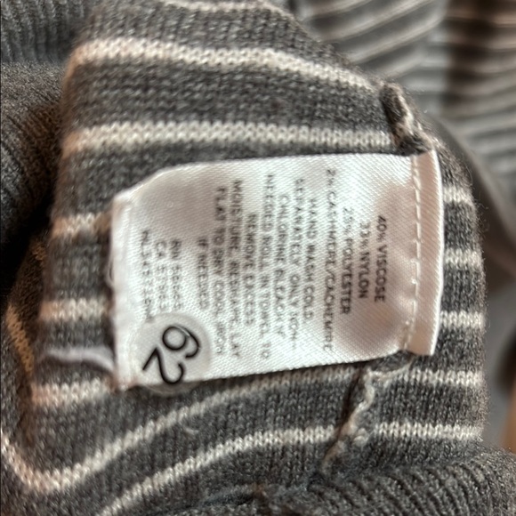 Trouvé open shoulder Gray & white Striped Women's Top xs - Picture 6 of 6